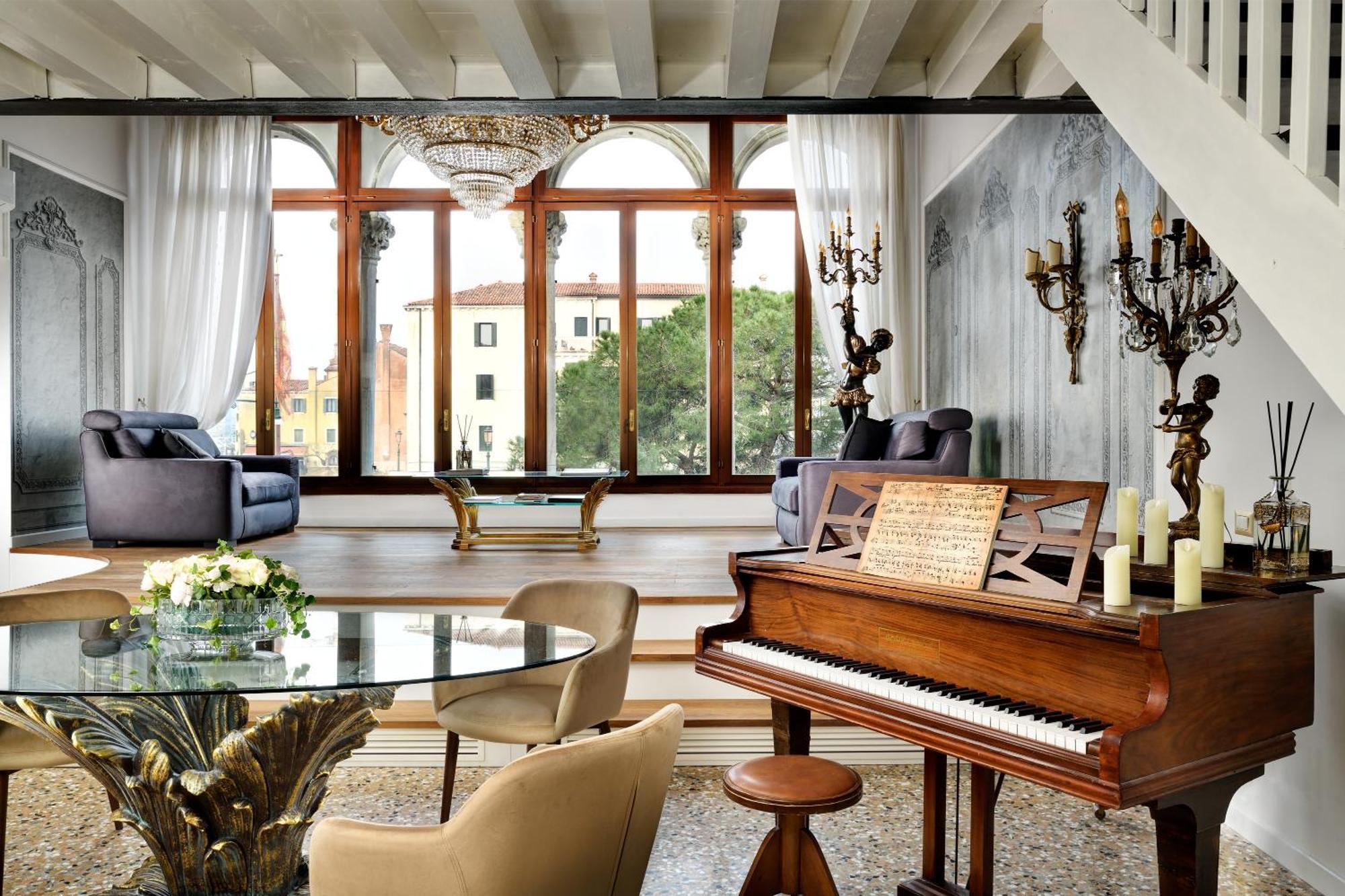 Swan Dolcevita Prestige Stay - Canal View & Exclusive Experience Венеция Экстерьер фото