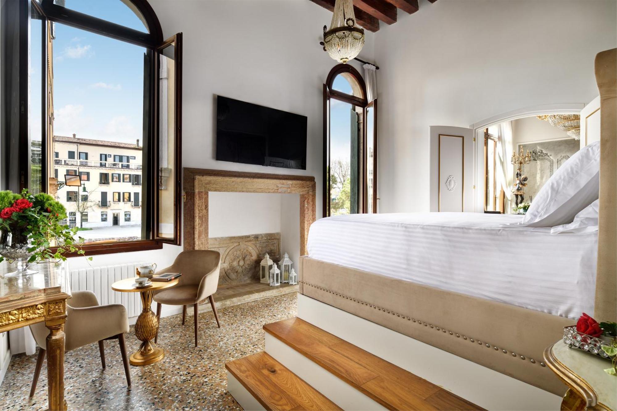 Swan Dolcevita Prestige Stay - Canal View & Exclusive Experience Венеция Экстерьер фото