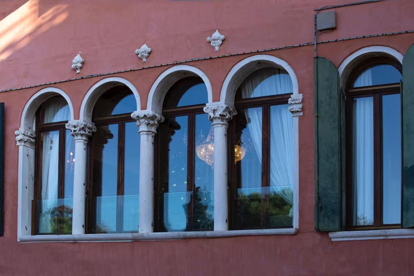 Swan Dolcevita Prestige Stay - Canal View & Exclusive Experience Венеция Экстерьер фото